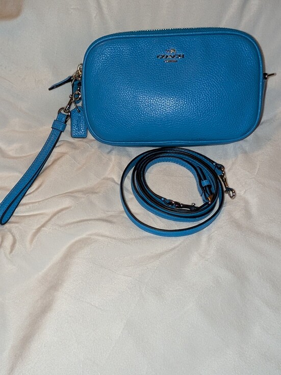 Coach Handbags - Coach Sadie Pebbled Leather Crossbody Clutch in Azure Blue Silver VGUC
